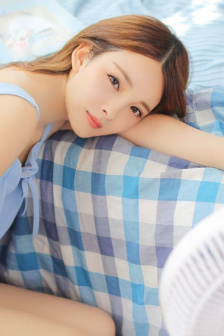 美女胸18以下禁止看禁网站
